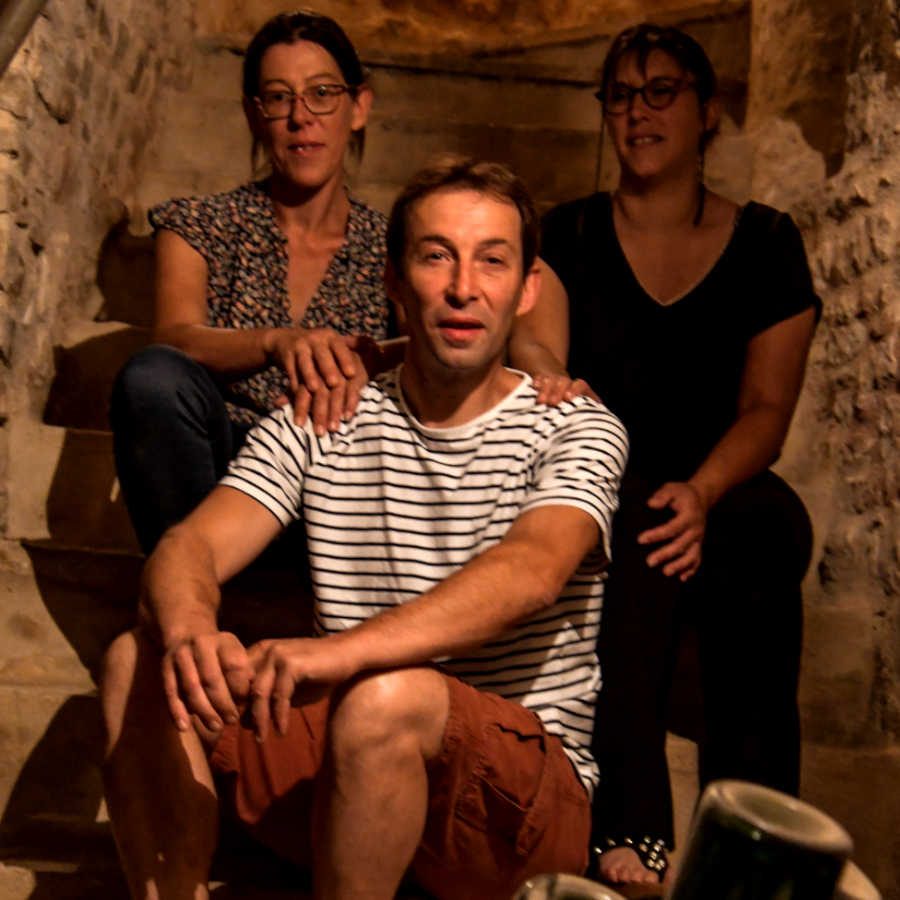 Champagne Jacques Robin Famille Robin im Weinkeller